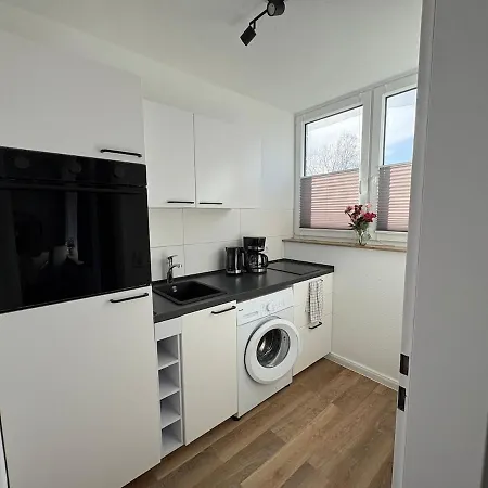 Διαμέρισμα Modern, Quiet With Balcony & Parking Space *